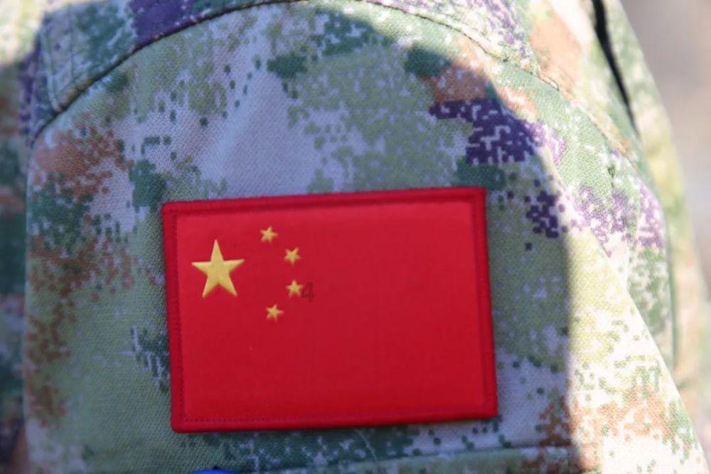 旋转的圆球